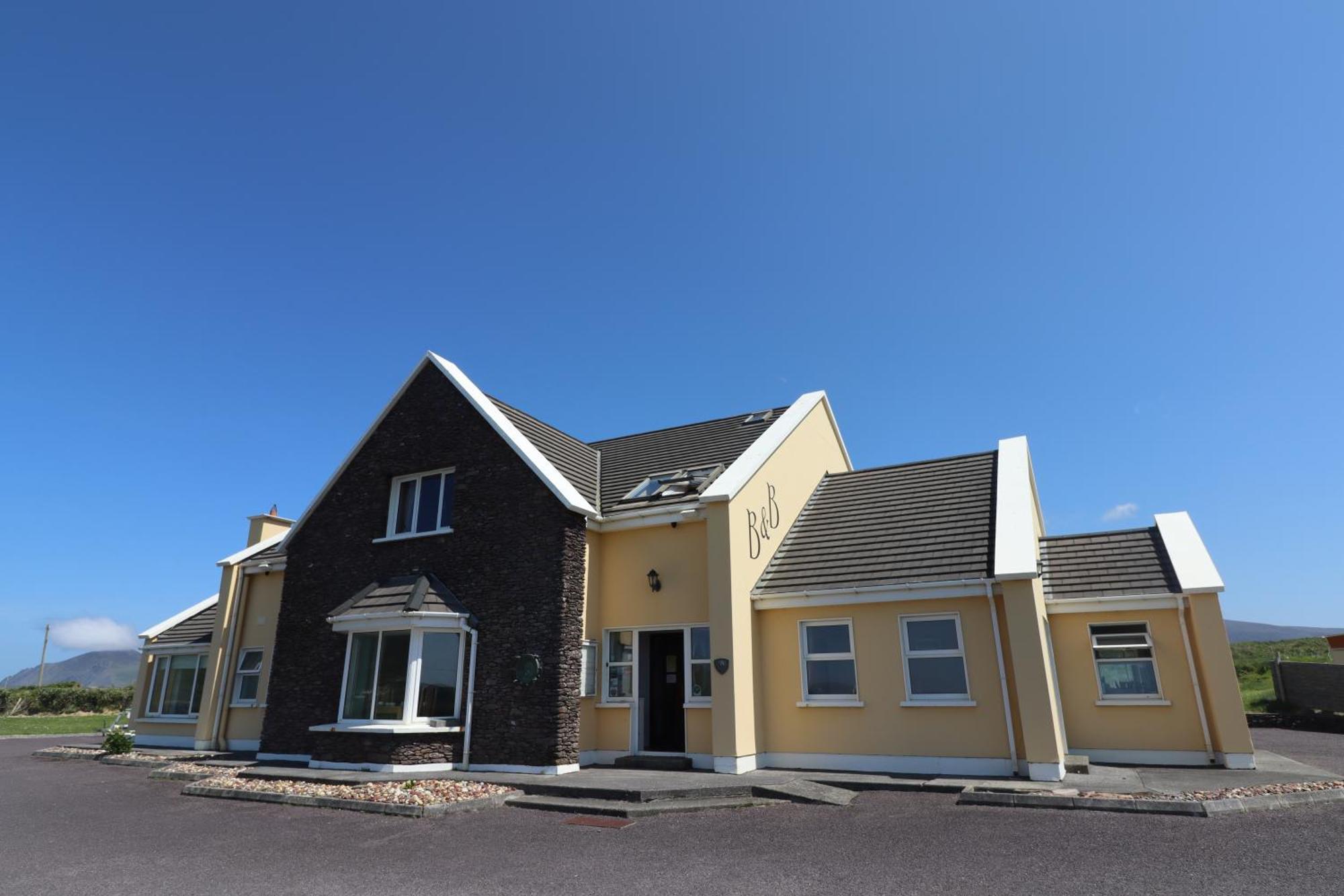 The Old Pier Guest Accommodation, Bed Only, No Breakfast Ballydavid Eksteriør billede